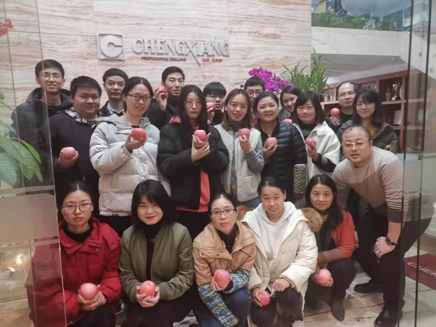 風(fēng)勁帆滿圖新志，砥礪奮進(jìn)正此時
